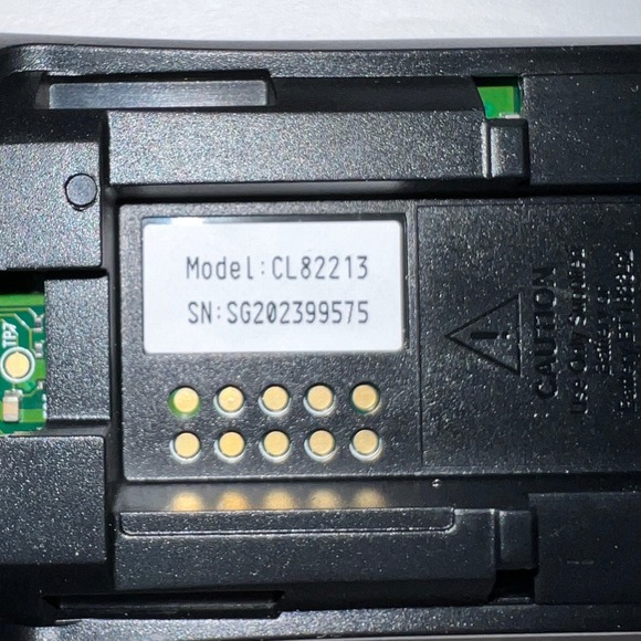 AT&T CL82213‎ Cordless Phone System & Handsets LOT FOR PARTS - Picture 2 of 11